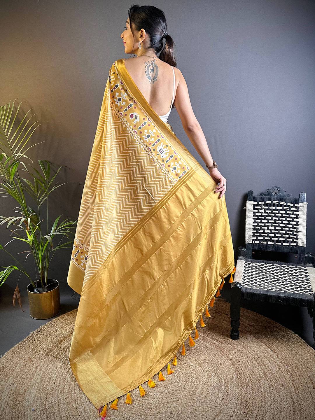 Lemon Yellow Zig Zag Kalamkari Kanchi Silk Saree by My Store