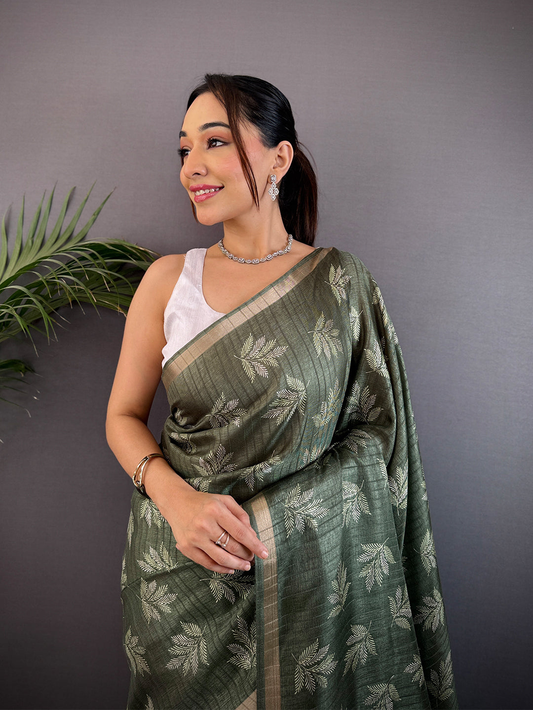 Olive Leaf Print Ghicha Handloom Saree by My Store