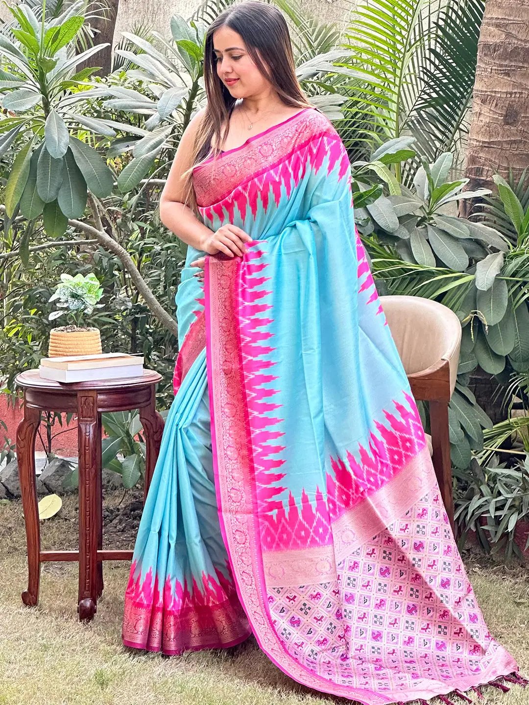 Pure Banarasi Soft Silk Saree With Jeqard Weaving Collection by My Store