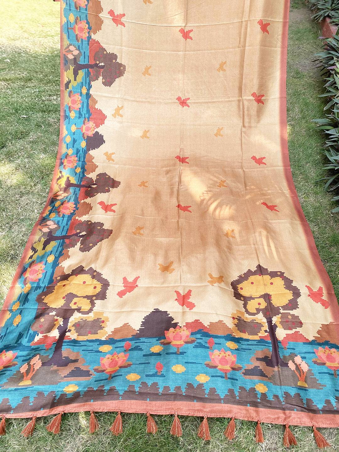 Tussar Silk Gold Colour Freehand Ikkat & Kalamkari Print Saree
