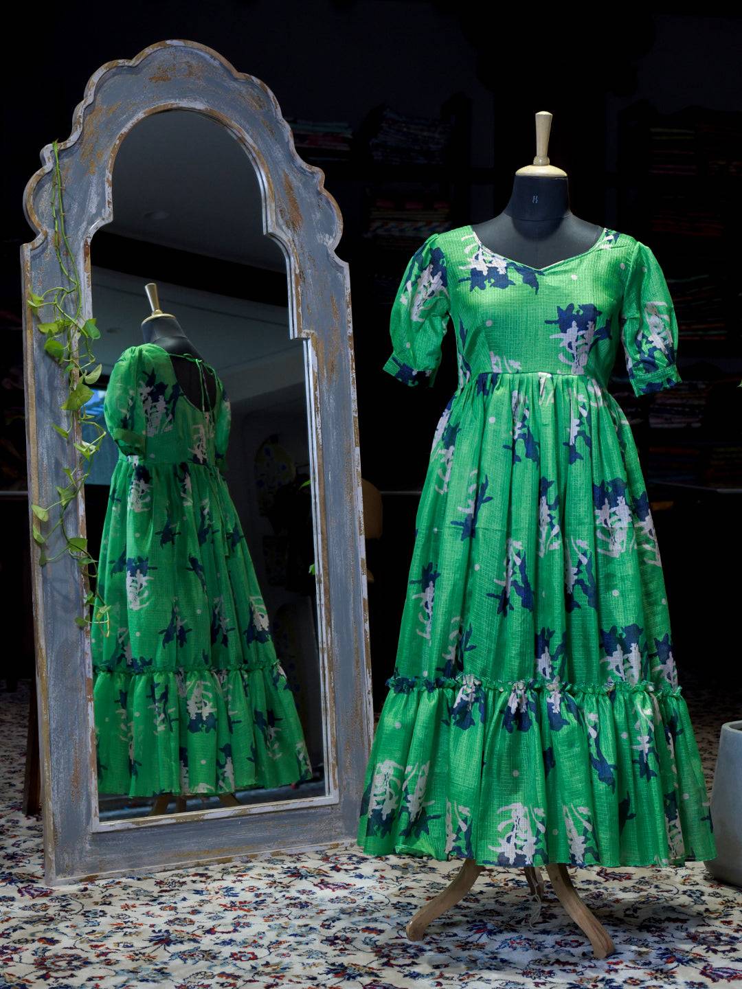 Zinnia Green Abstract Midi Dress