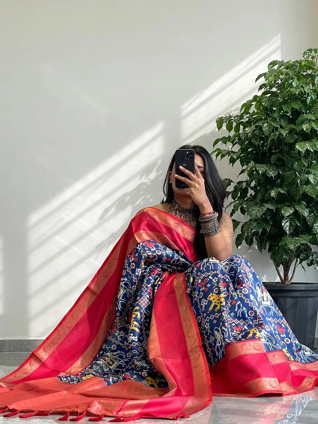 Attractive Soft Silk Gadwal Border Pochampally Print Saree