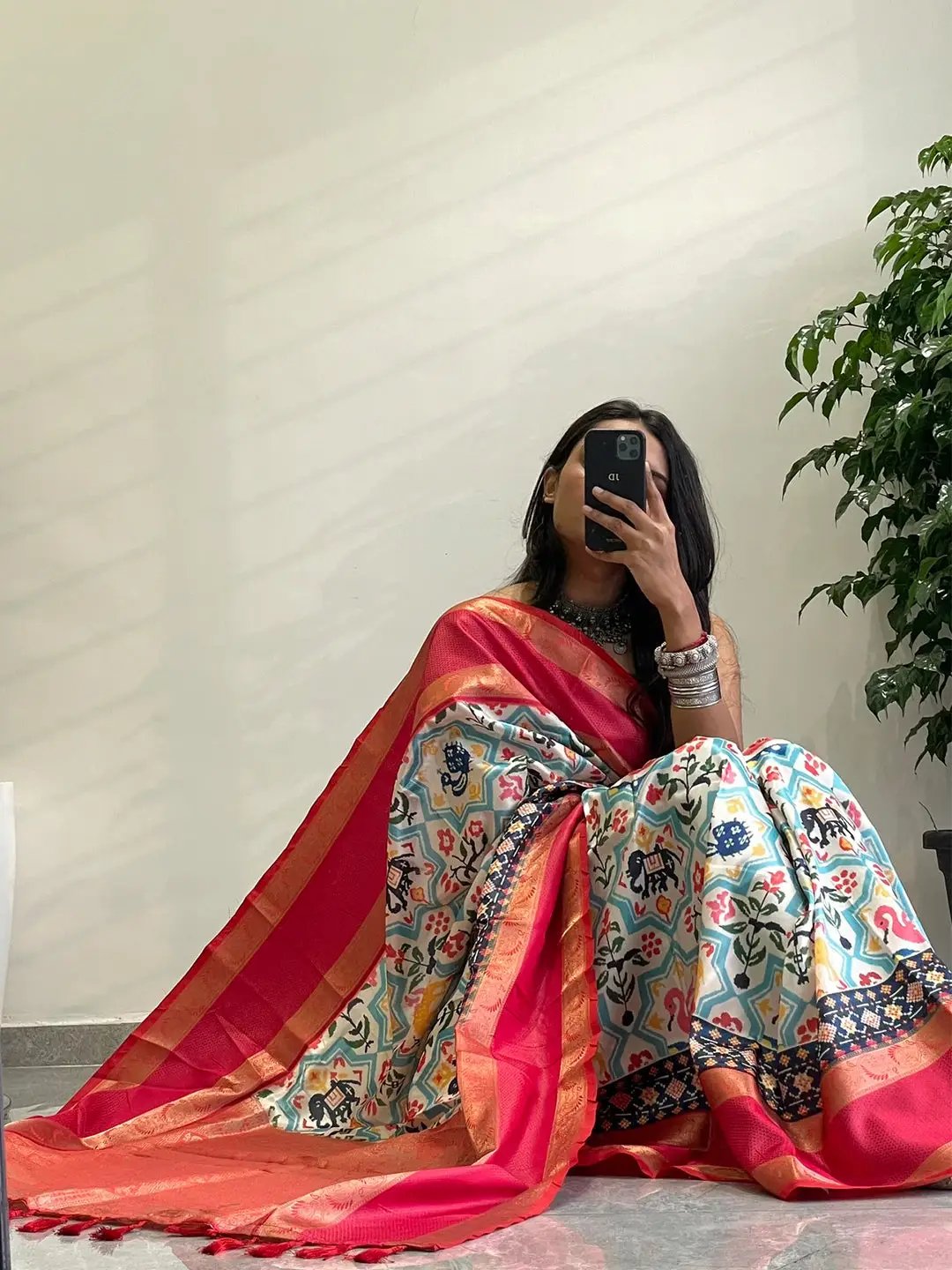 Attractive Soft Silk Gadwal Border Pochampally Print Saree