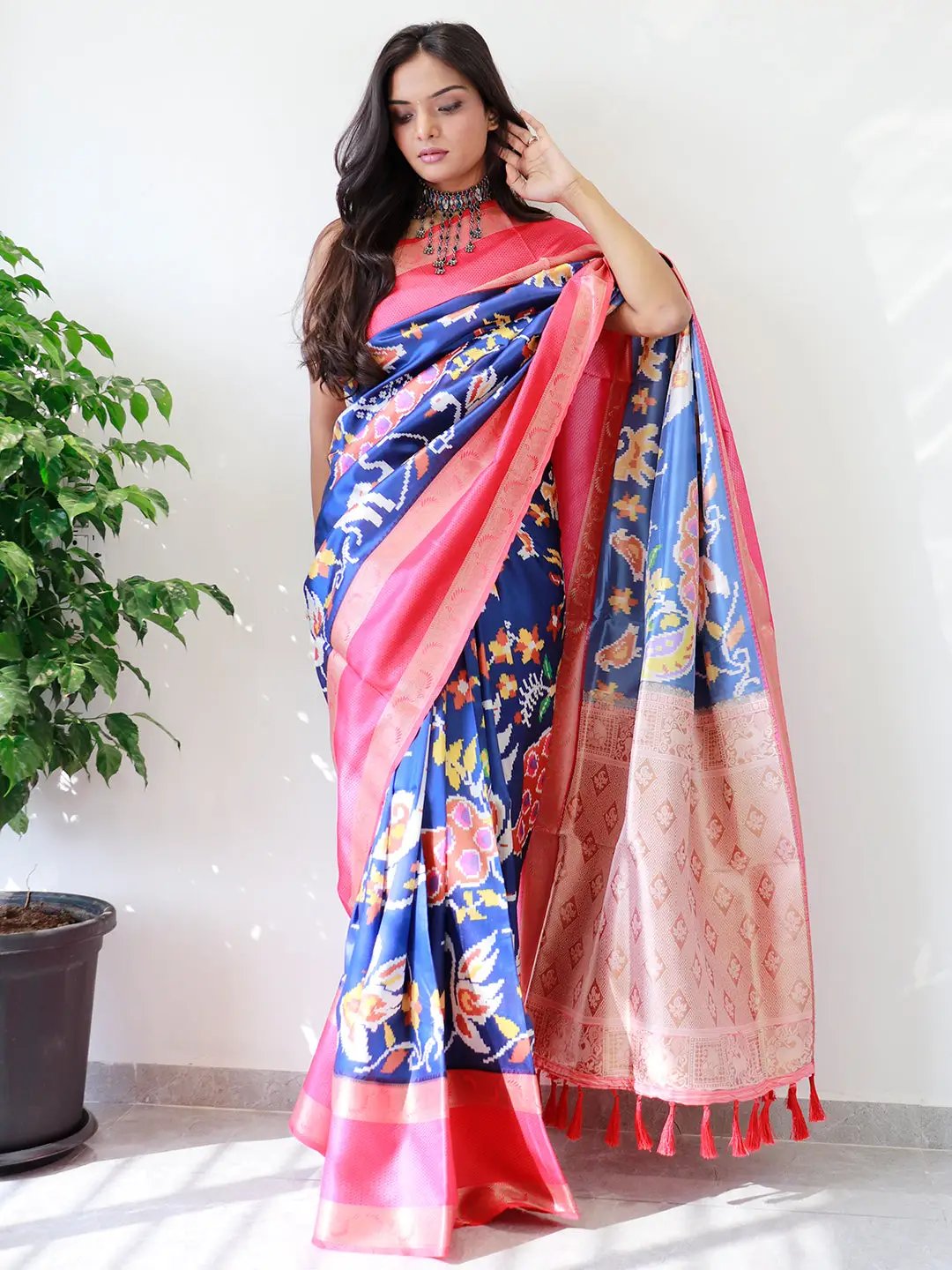 Attractive Soft Silk Gadwal Border Pochampally Print Saree
