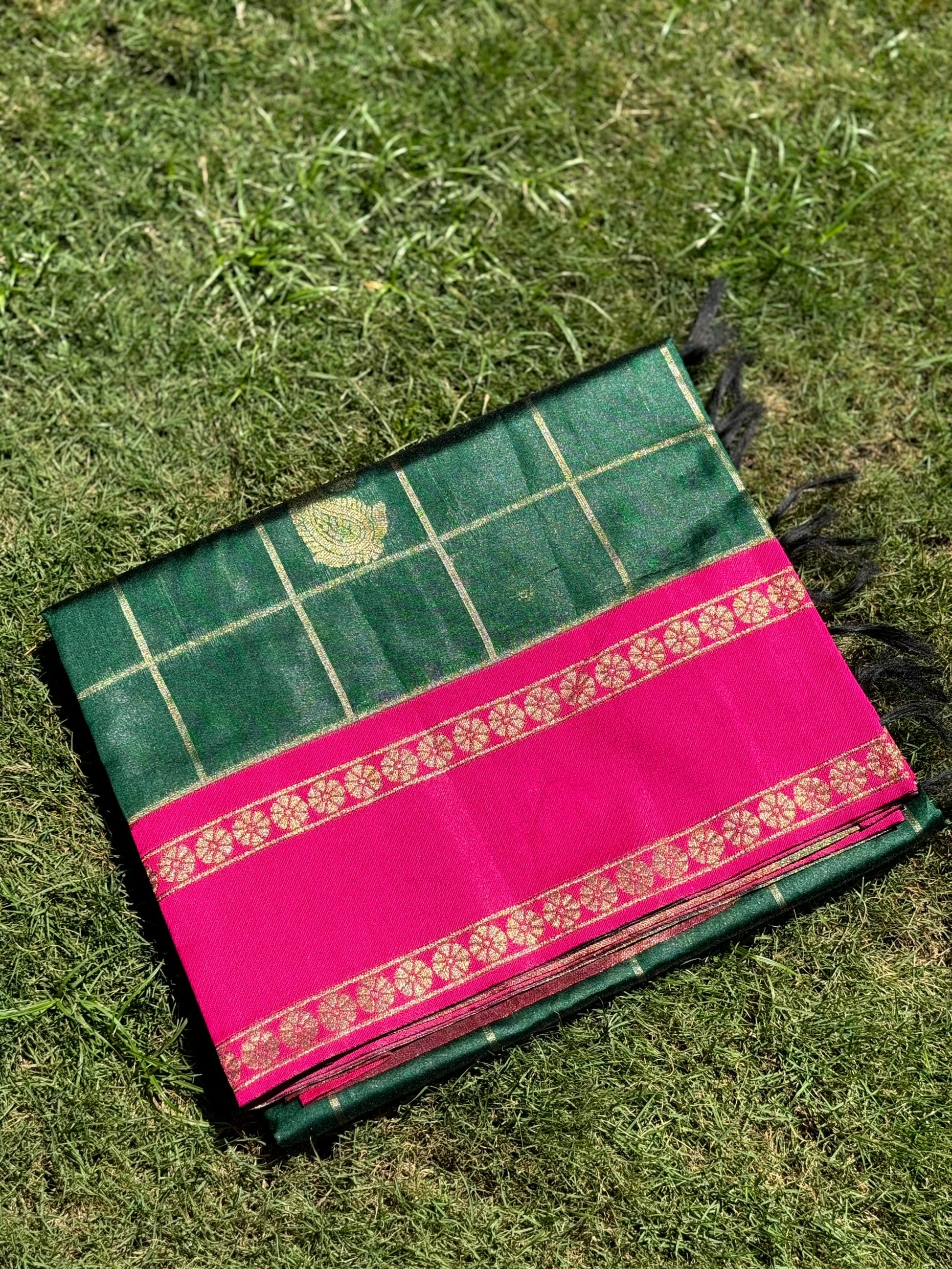 Intricate Paisley Silk Saree With Radiant Pink Pallu by My Store