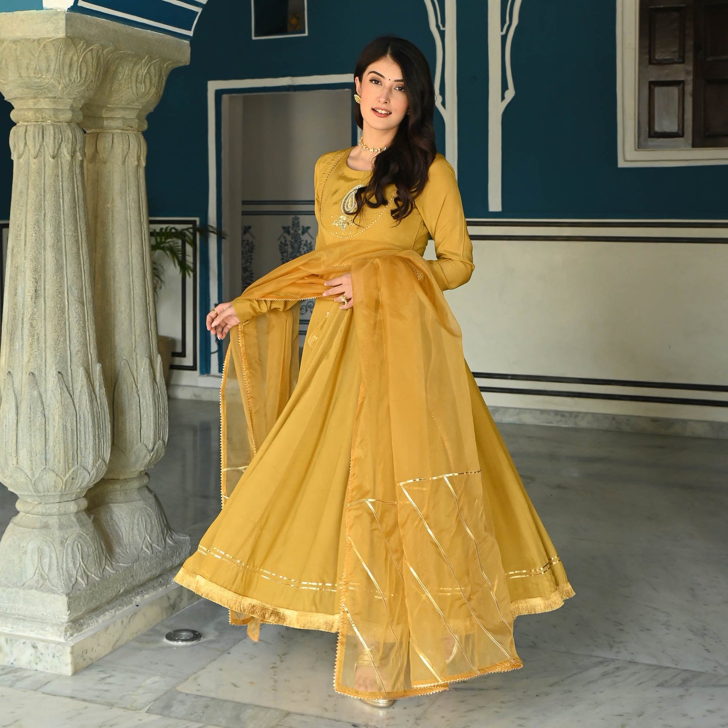 HAYA SUIT SET