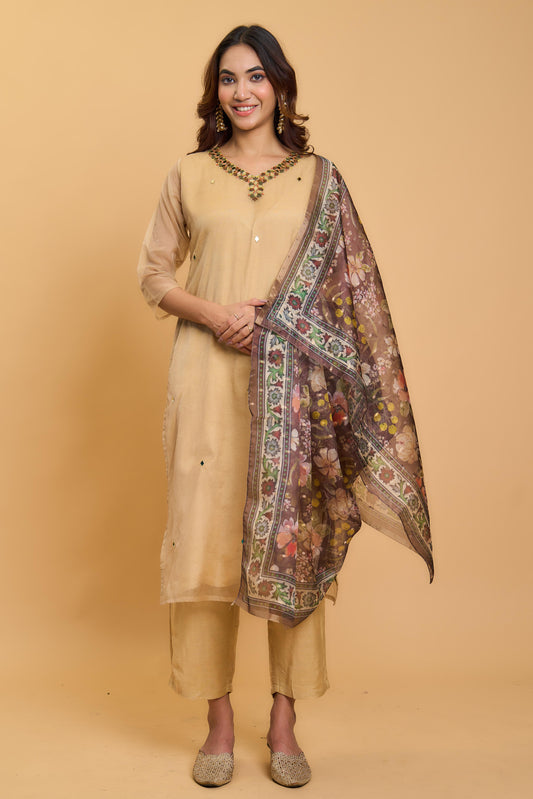 Trending begie Kurta Set For Laddies With Printed Duppta