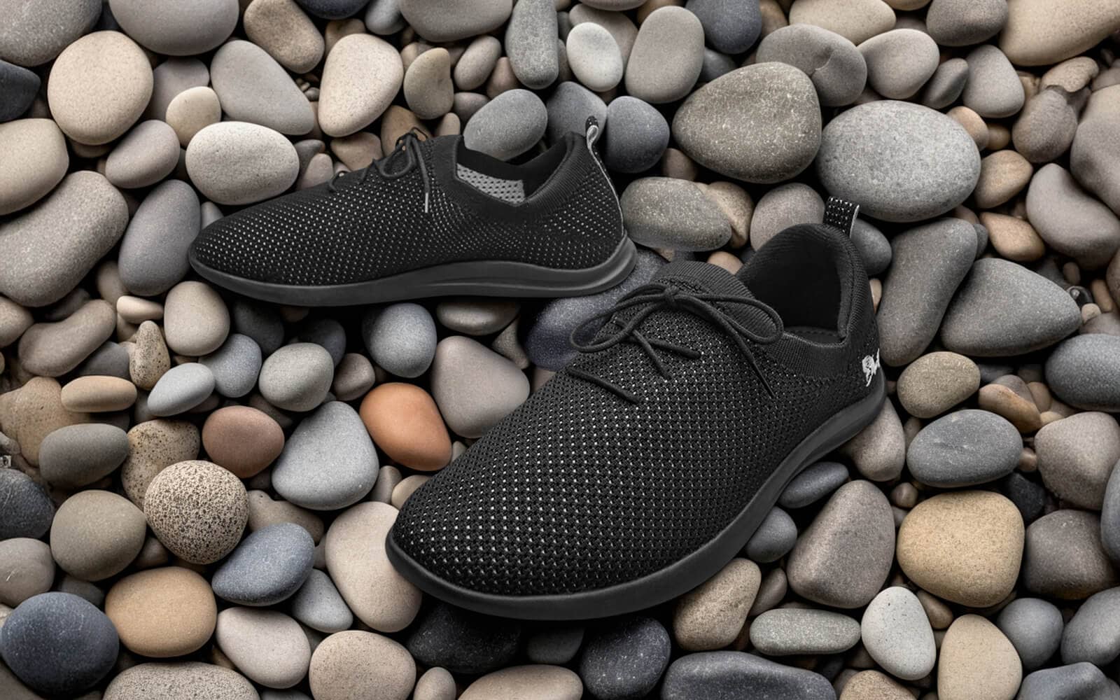 ReLive Knit Sneakers : Hale Black by My Store