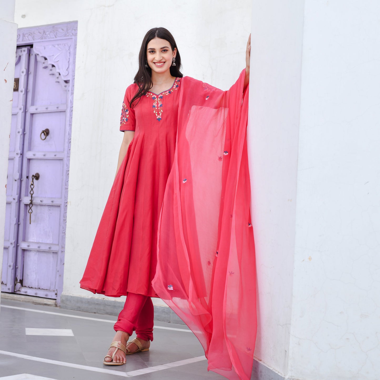 AADHIRA SUIT SET