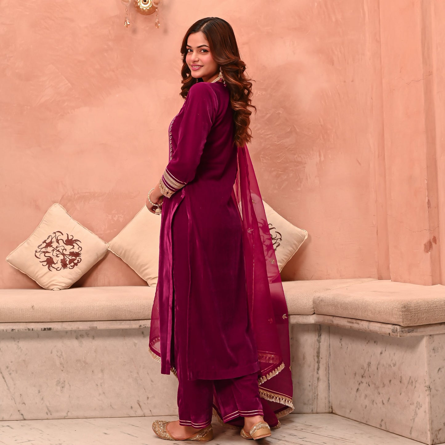 AASTHA SUIT SET