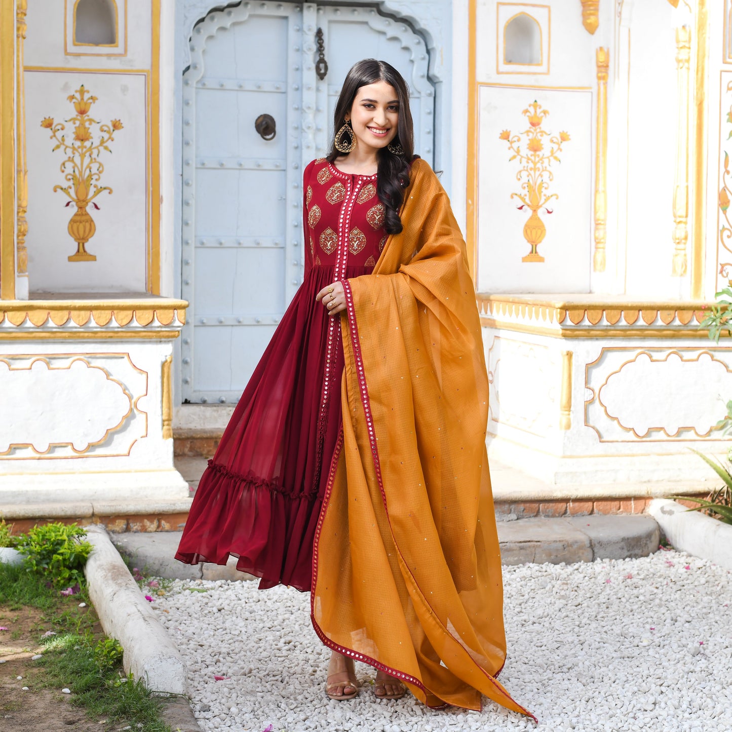 MADHUBALA SUIT SET