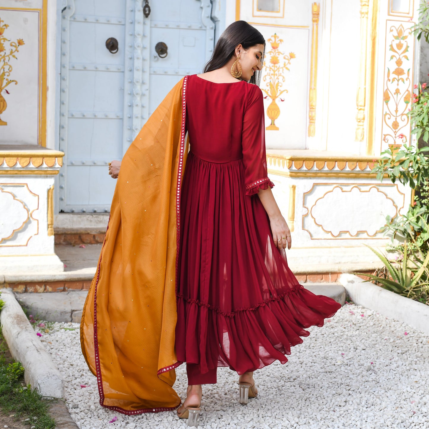 MADHUBALA SUIT SET