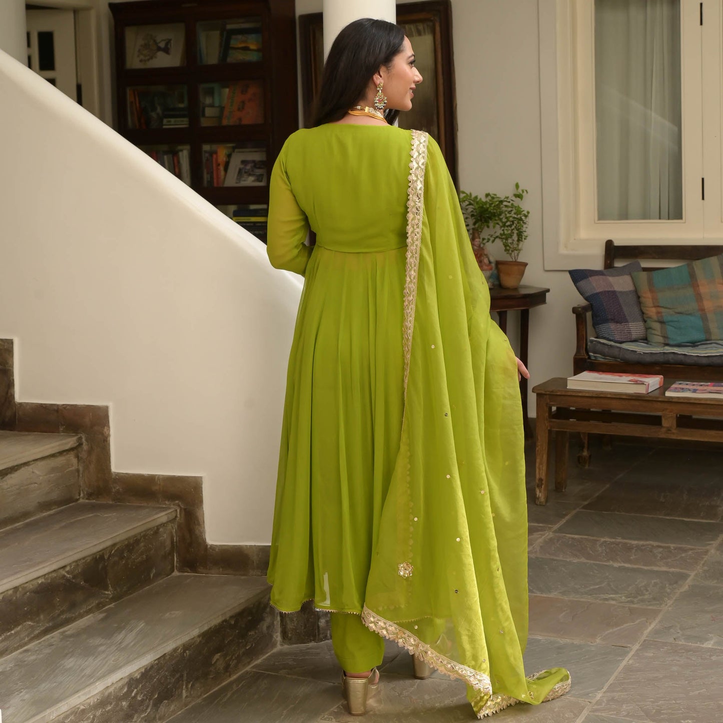 MAITHALI SUIT SET