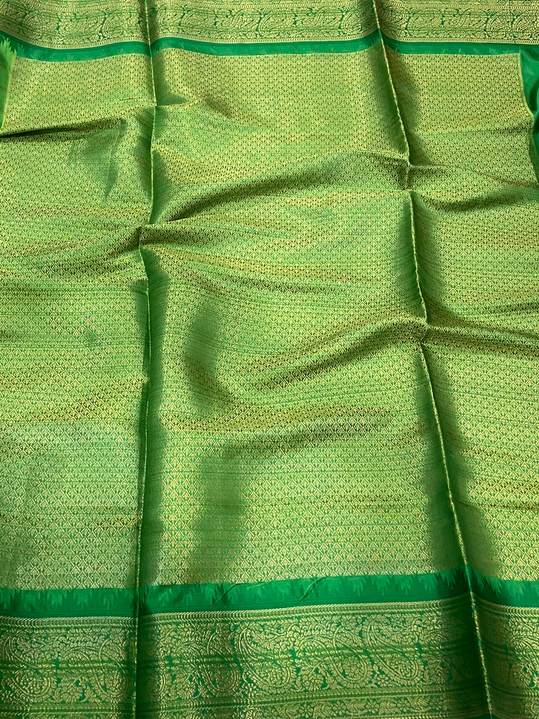 Green Kovai Rettapet Border Geometric Saree by My Store