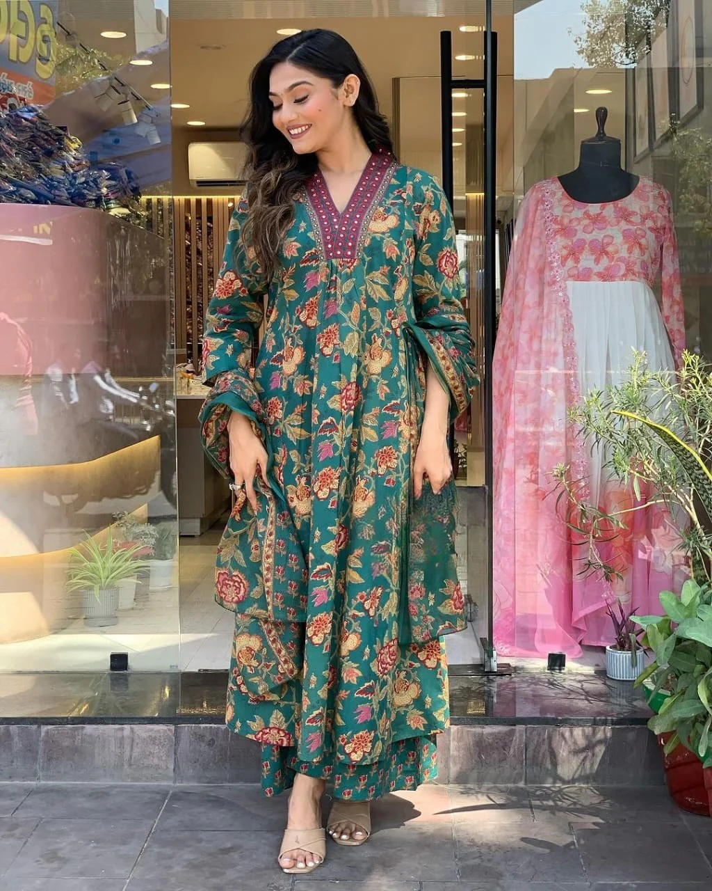 Elegant Green Floral Printed Kurti with Dupatta