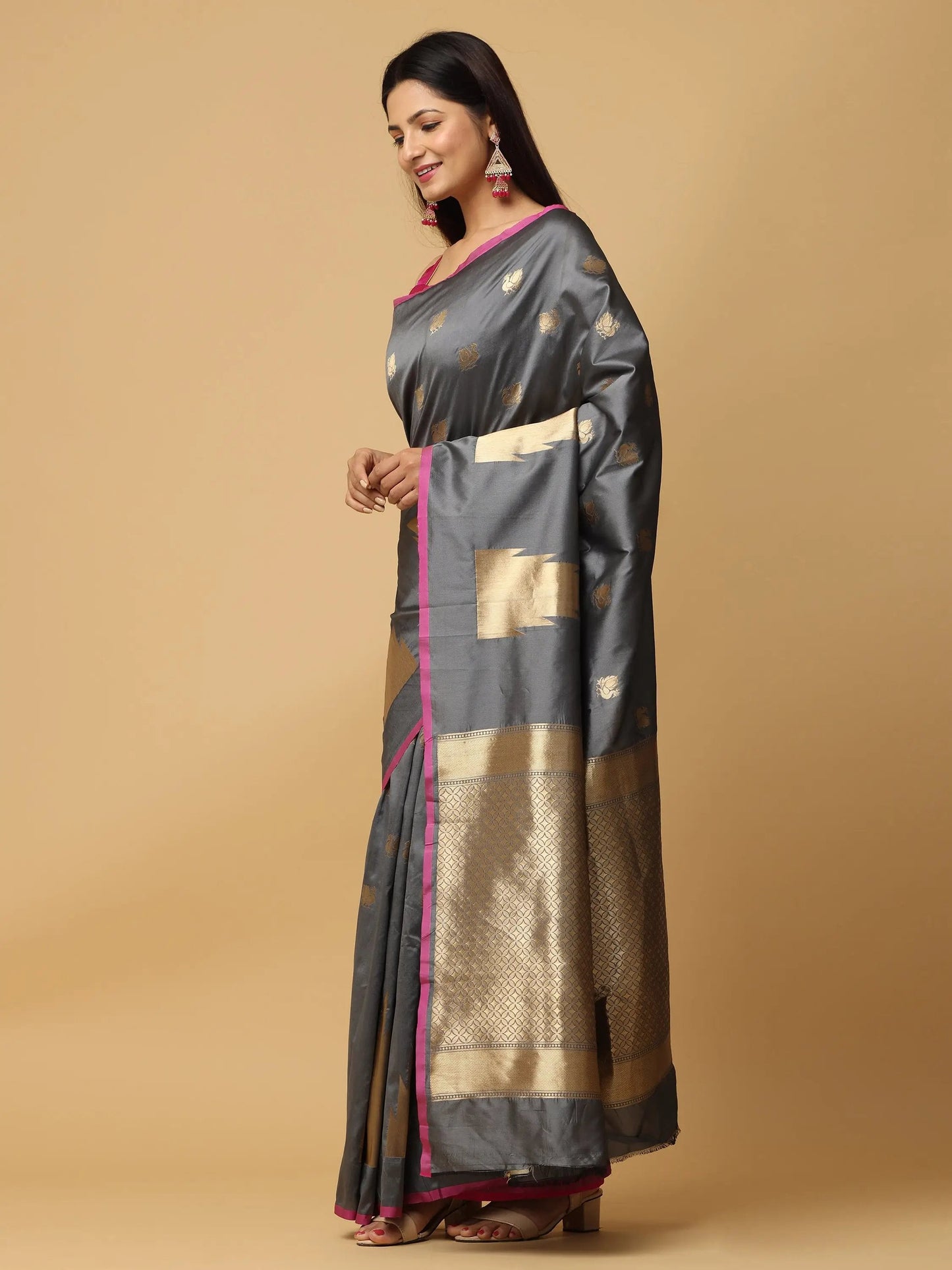 Banarasi Katan Silk Grey Colour Kanchi Zari Weaving Saree