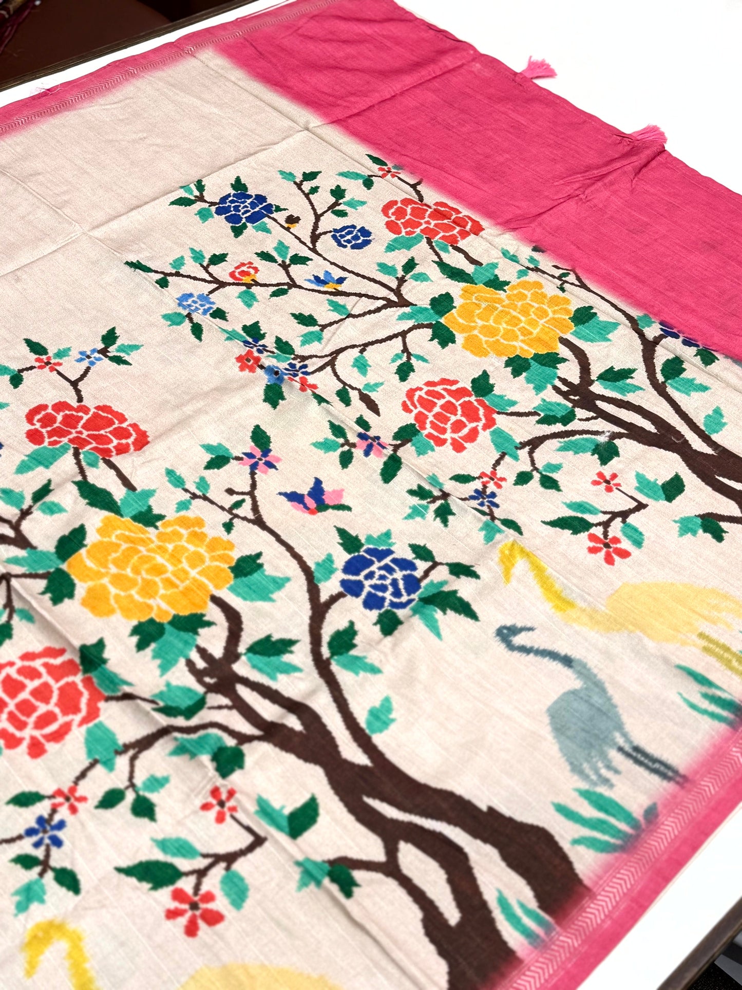 White Floral Ikat Tussar Ghicha Silk Saree
