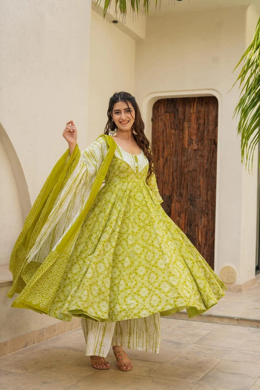Calm & Classy –  Green Ethnic Kurta Set For Women