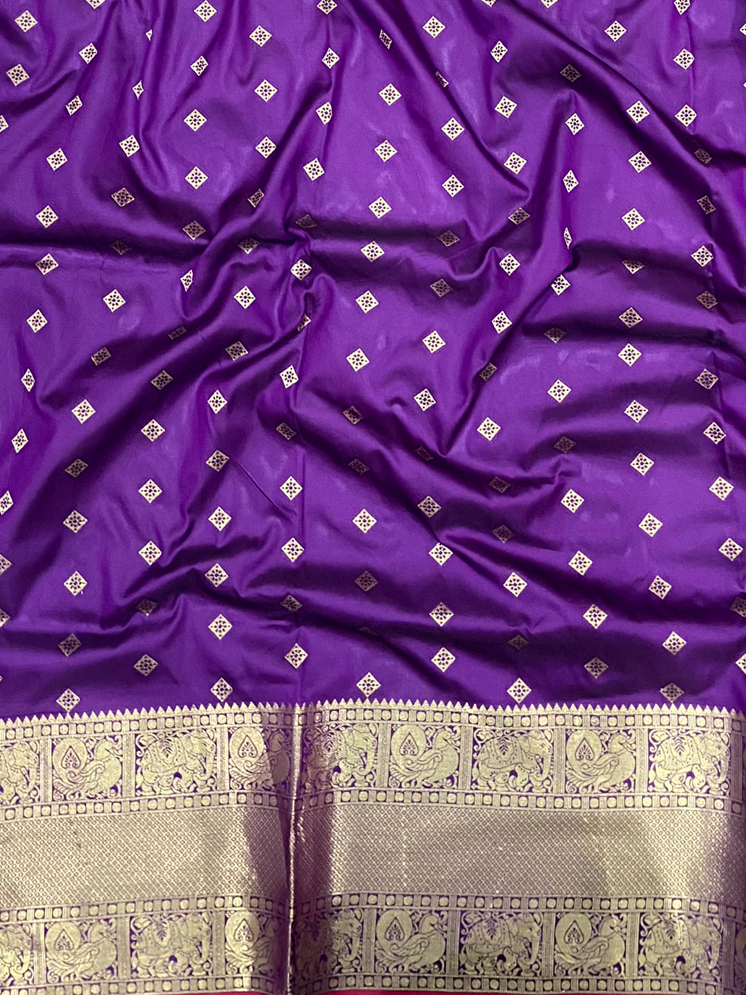 Wine Kanjivaaram Soft Silk Kanchi Zari Weaving Saree