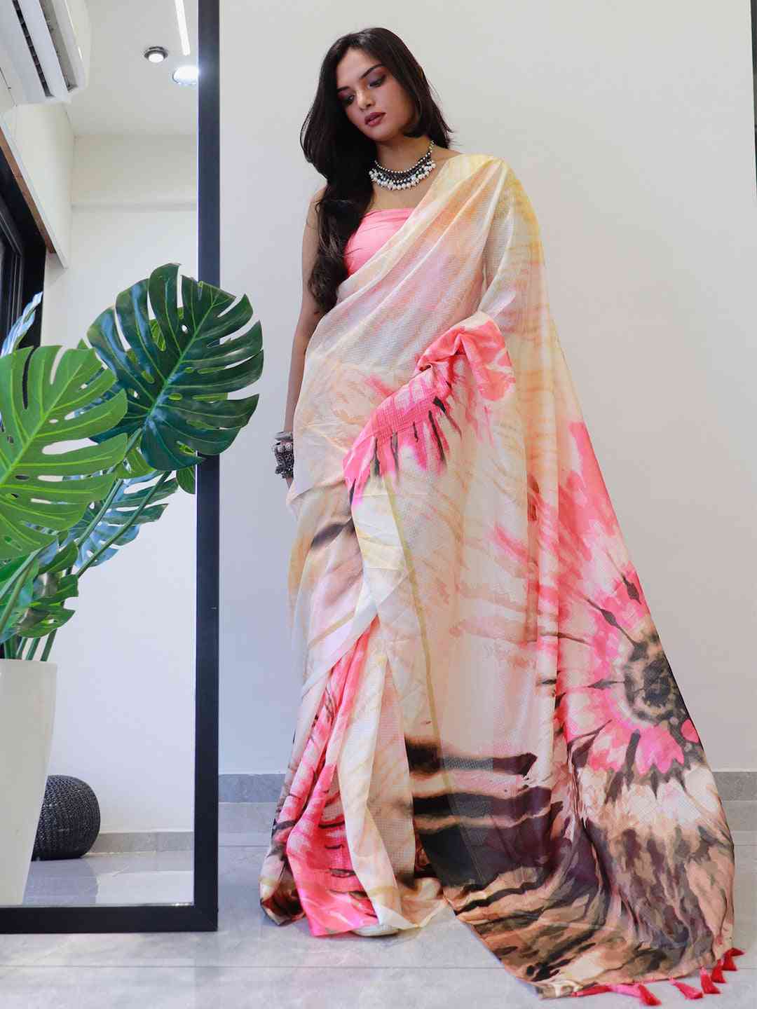 Tie dye Digital printed Doria Designer Party Wear Saree in Multicolours