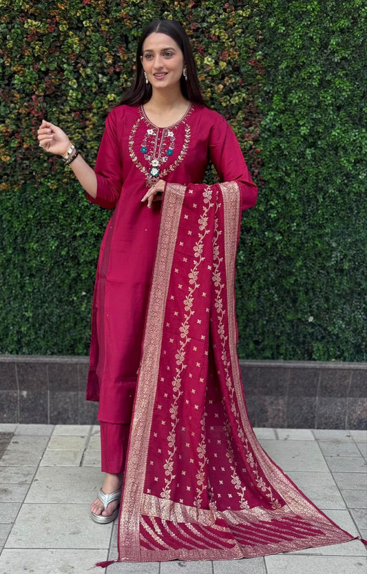 Maroon Kurta Set with Dupatta – Elegant Party & Festive Wear for Women