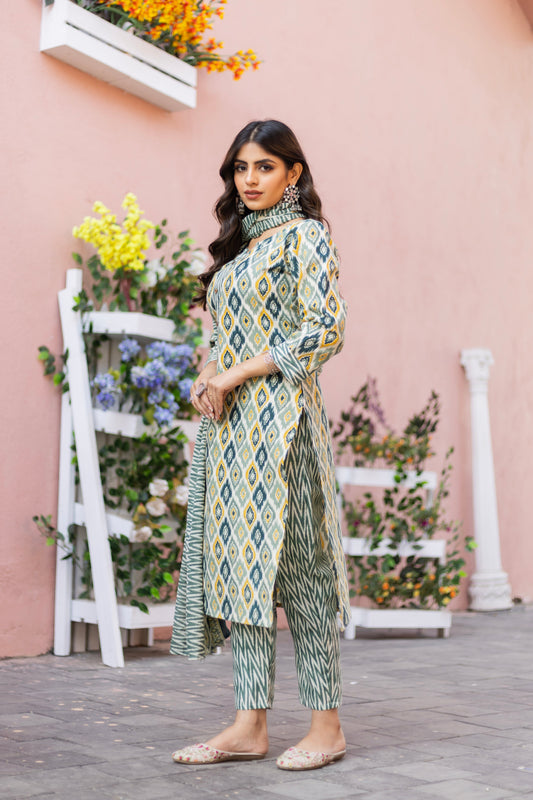 Classy Women Wear  Kurta Set