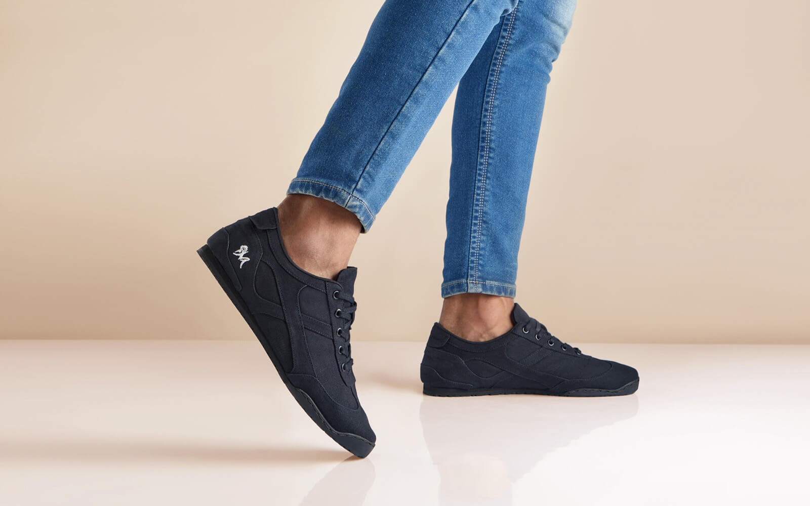 Urban Casuals : Rock Black by My Store