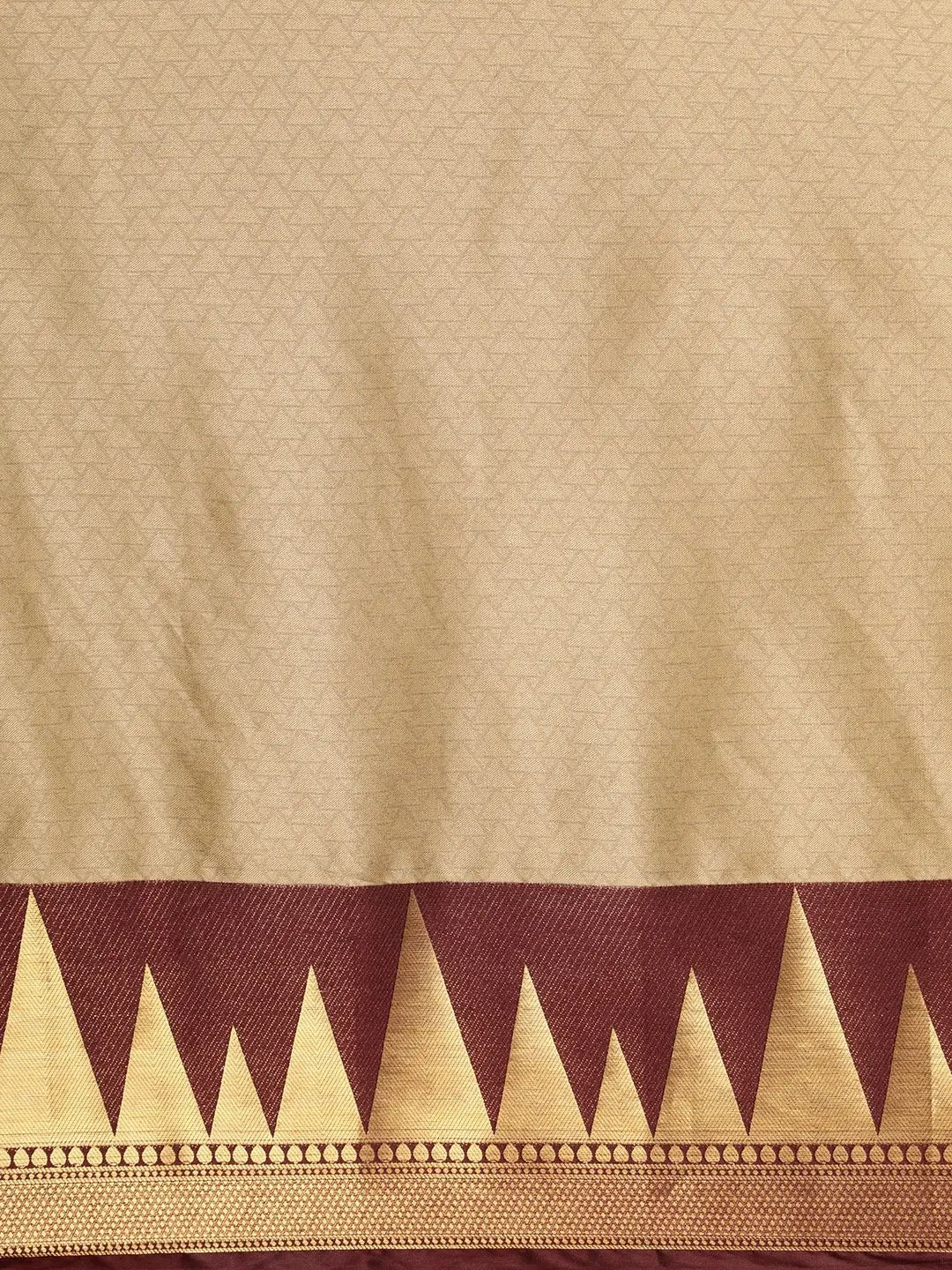 Beautiful Banarasi Silk Saree With Geometric Print