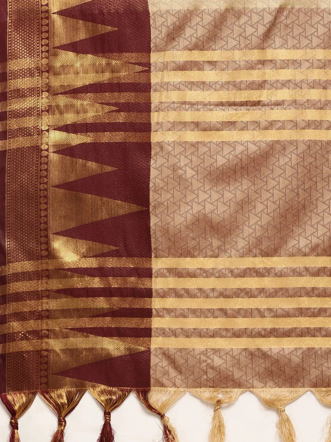 Beautiful Banarasi Silk Saree With Geometric Print