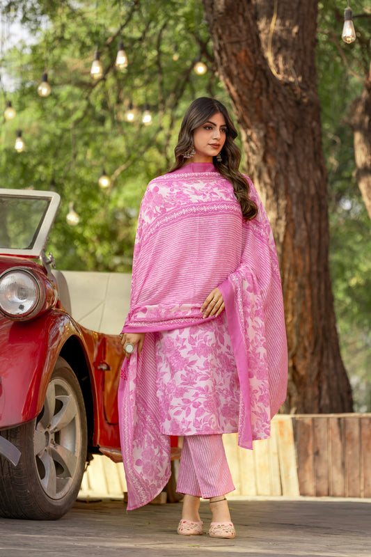 Styles Pink Kurta Set For Women