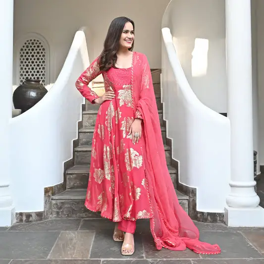 BEGUM SUIT SET