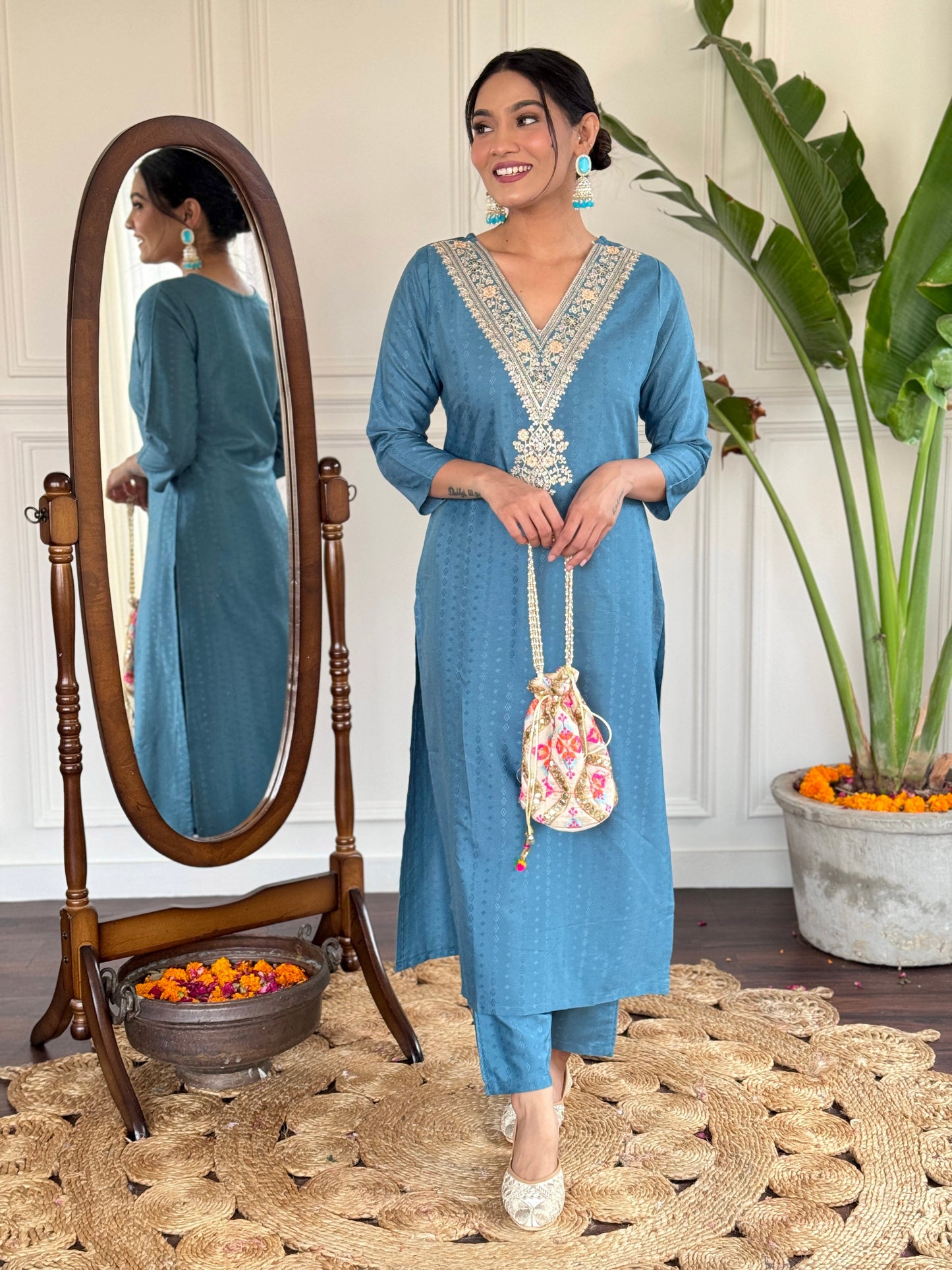 Chic Turquoise Kurta Set in Premium Fabric – Festive & Wedding Ready