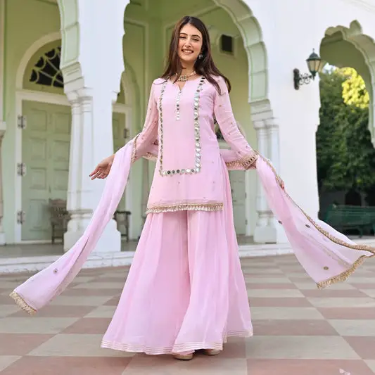 ANUKRITI SUIT SET