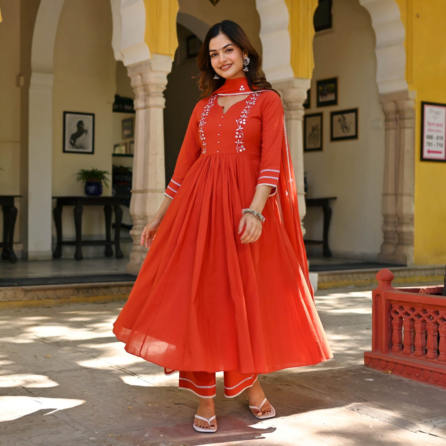 PALLAVI SUIT SET